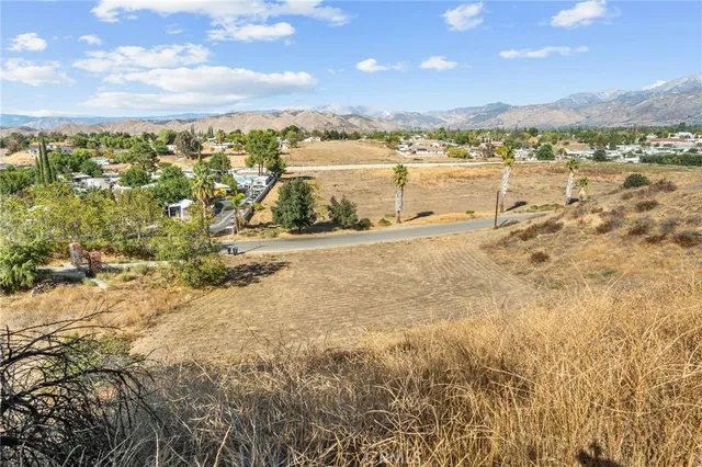 $950,000 | 13346 Rimview Court, Yucaipa, CA 92399