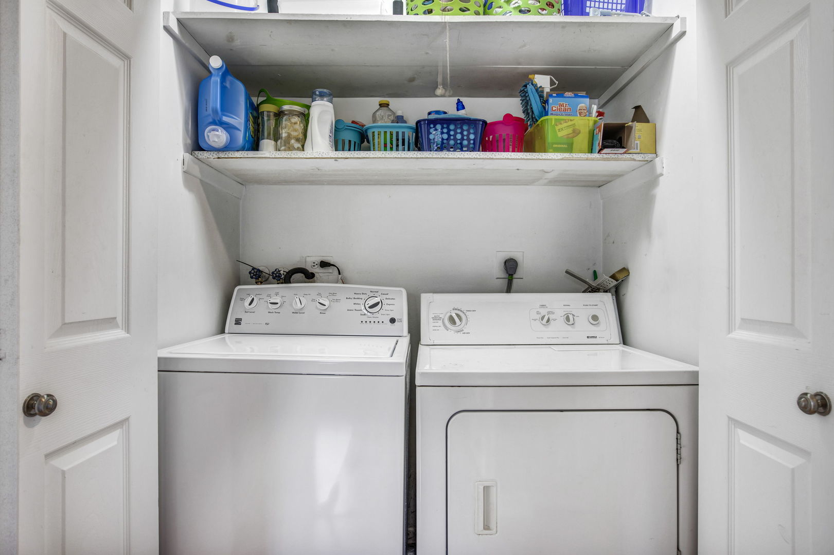 817 Pahl Road Elk Grove Village, IL 60007 - Photo 15 of 17 a utility room with dryer and washer