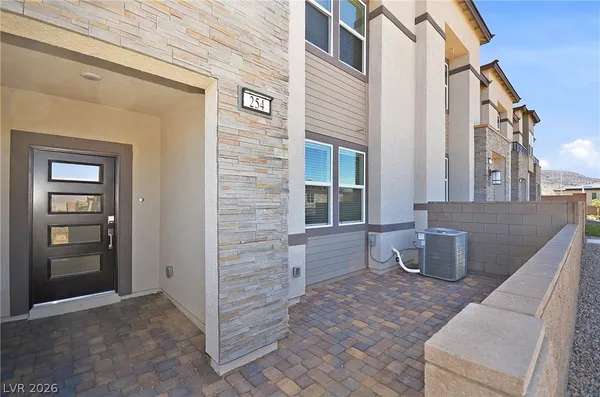$2,200 | 254 Walsh Peak Avenue, Henderson, NV 89015