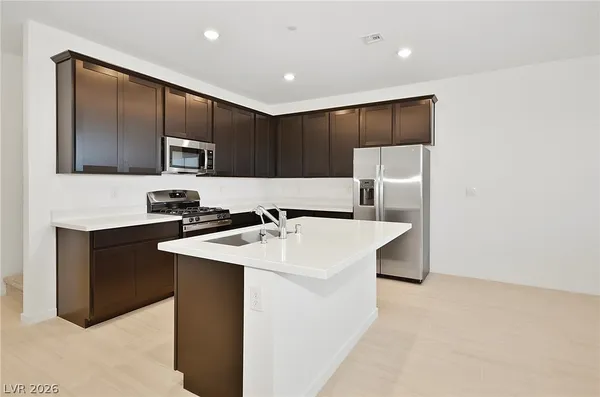 $2,200 | 254 Walsh Peak Avenue, Henderson, NV 89015