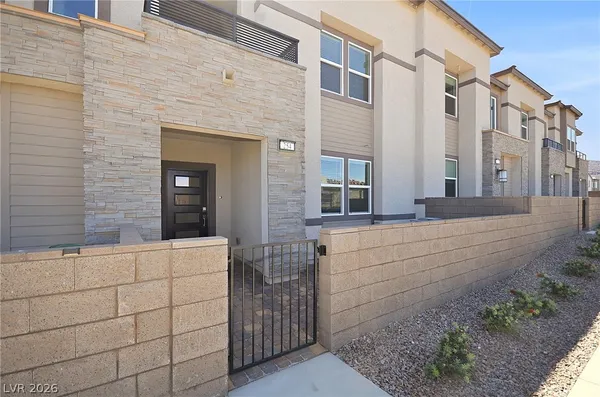 $2,200 | 254 Walsh Peak Avenue, Henderson, NV 89015