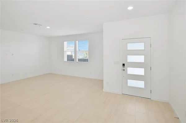 $2,200 | 254 Walsh Peak Avenue, Henderson, NV 89015