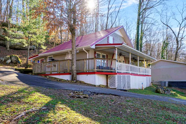 $339,500 | 419 Jackie Dukes Road, Lewisburg, KY 42256