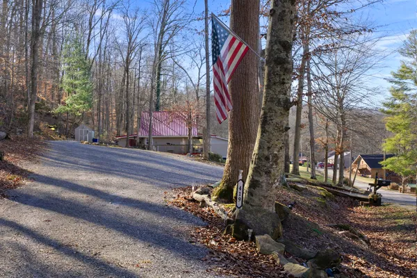 $339,500 | 419 Jackie Dukes Road, Lewisburg, KY 42256