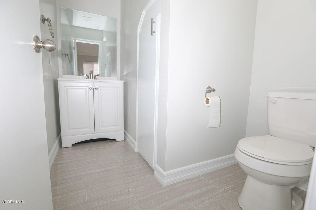 5253 Perkins Road Oxnard, CA 93033 - Photo 6 of 17 062A6097