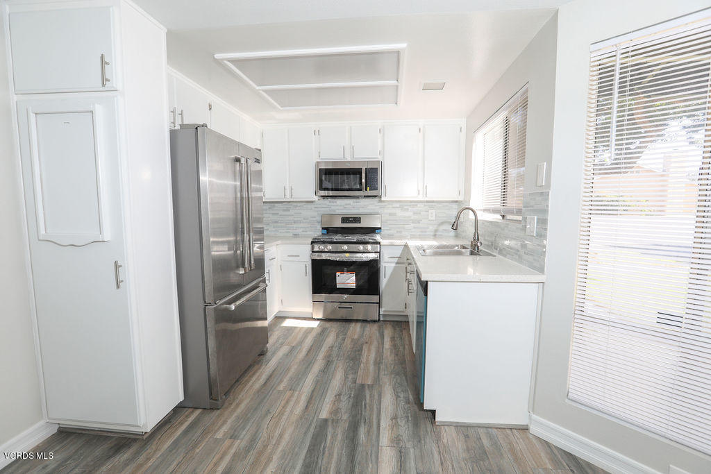 5253 Perkins Road Oxnard, CA 93033 - Photo 9 of 17 062A6072