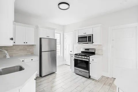 $4,200 | 33 Harbor View Street, Unit 1, Boston, MA 02125