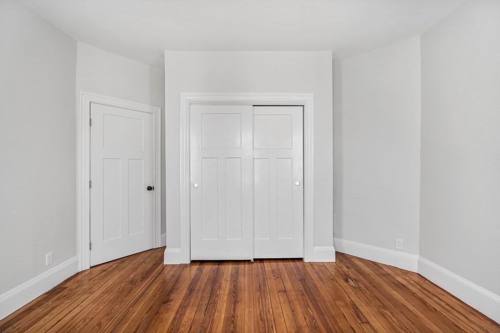 33 Harbor View Street, Unit 1 Boston, MA 02125 - Photo 6 of 12