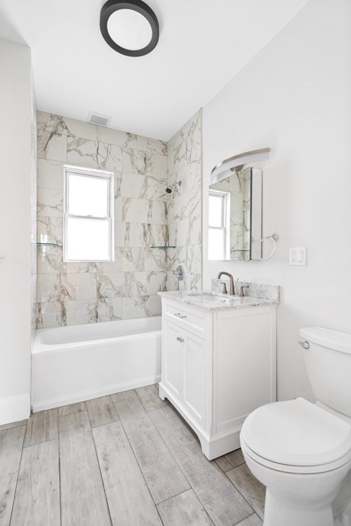 33 Harbor View Street, Unit 1 Boston, MA 02125 - Photo 8 of 12