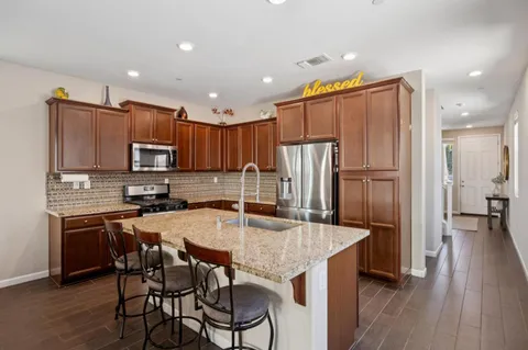 $998,000 | 2521 Apricot Way, Gilroy, CA 95020