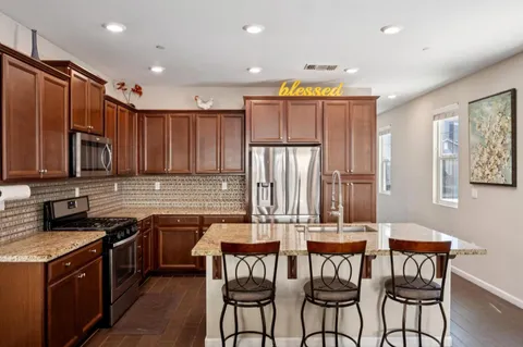 $998,000 | 2521 Apricot Way, Gilroy, CA 95020