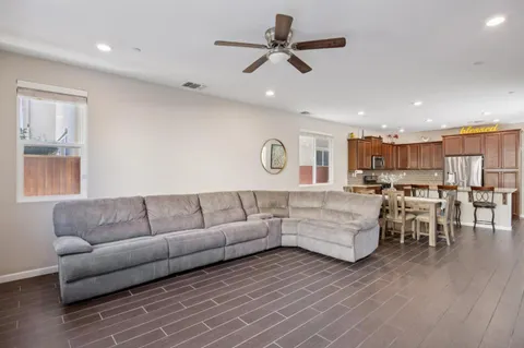 $998,000 | 2521 Apricot Way, Gilroy, CA 95020