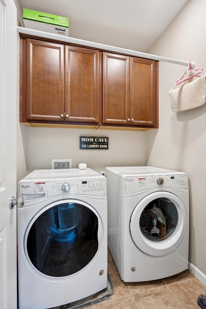 2521 Apricot Way Gilroy, CA 95020 - Photo 37 of 73