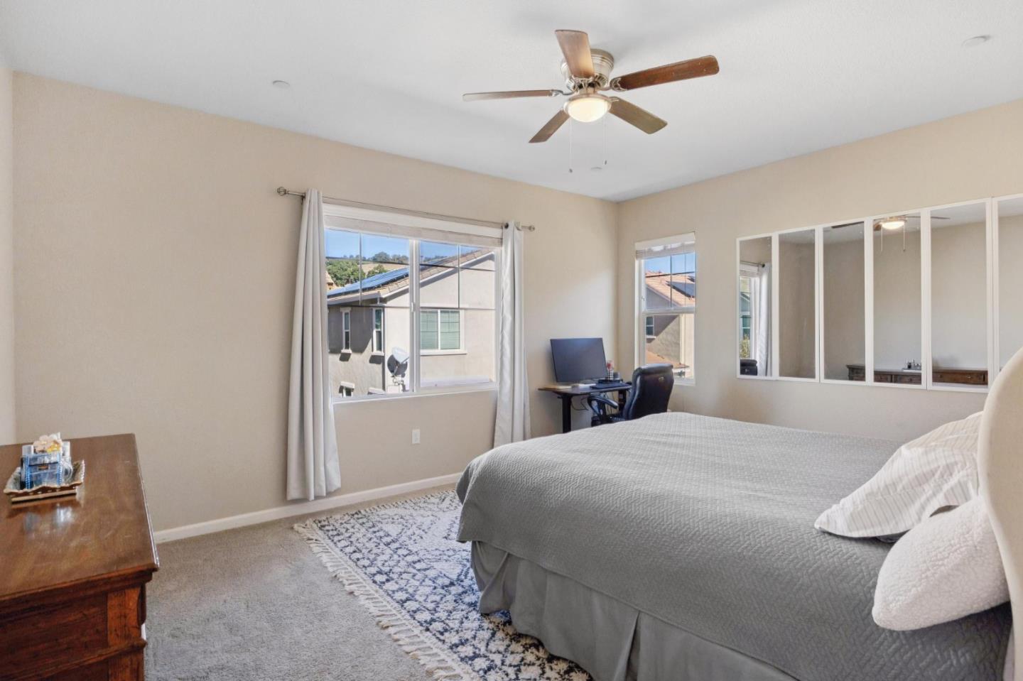 2521 Apricot Way Gilroy, CA 95020 - Photo 45 of 73