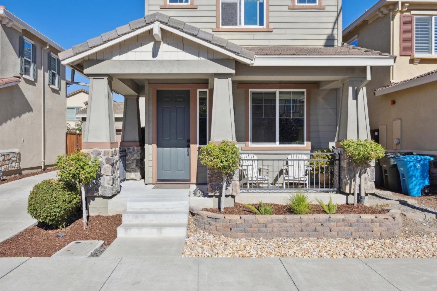 2521 Apricot Way Gilroy, CA 95020 - Photo 5 of 73