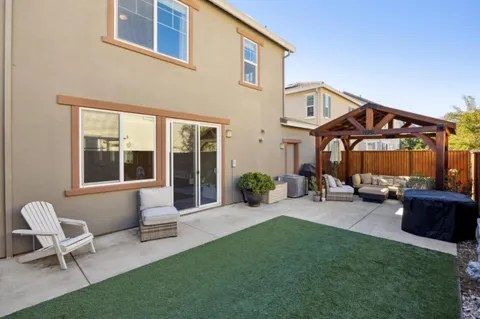 $998,000 | 2521 Apricot Way, Gilroy, CA 95020