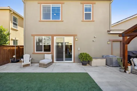 $998,000 | 2521 Apricot Way, Gilroy, CA 95020