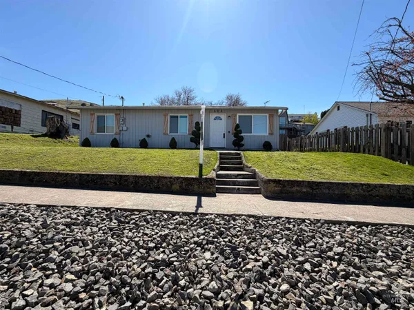 $330,000 | 406 2nd Street, Asotin, WA 99402