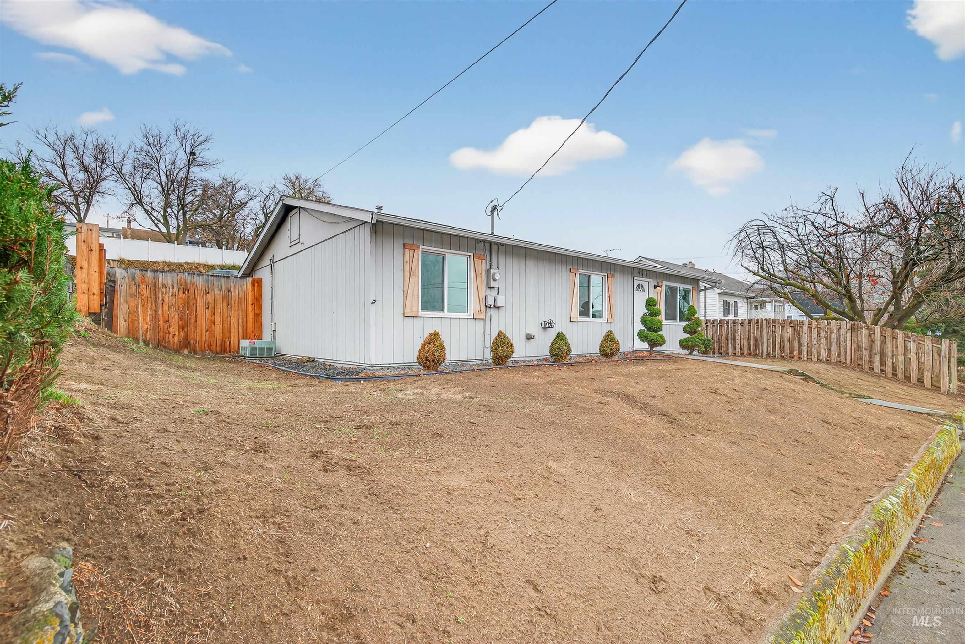 406 2nd Street Asotin, WA 99402 - Photo 36 of 37 View of ranch-style house