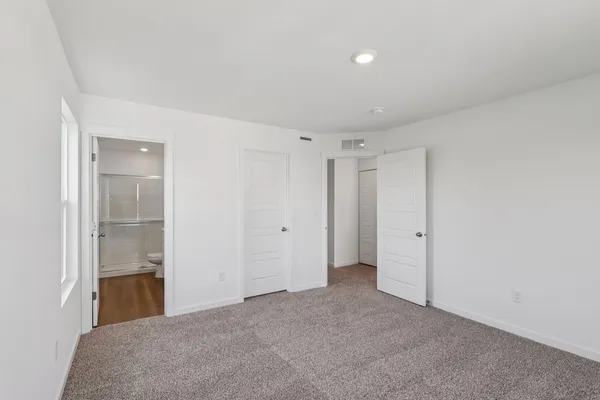 $329,990 | 901 Briar Gln Court, Hampshire, IL 60140