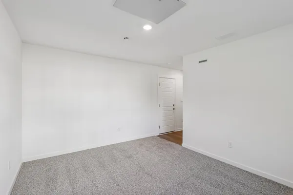 $329,990 | 901 Briar Gln Court, Hampshire, IL 60140