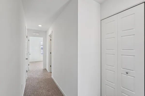 $329,990 | 901 Briar Gln Court, Hampshire, IL 60140