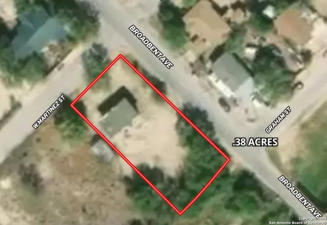 $38,500 | 3000 West Broadbent, Del Rio, TX 78840