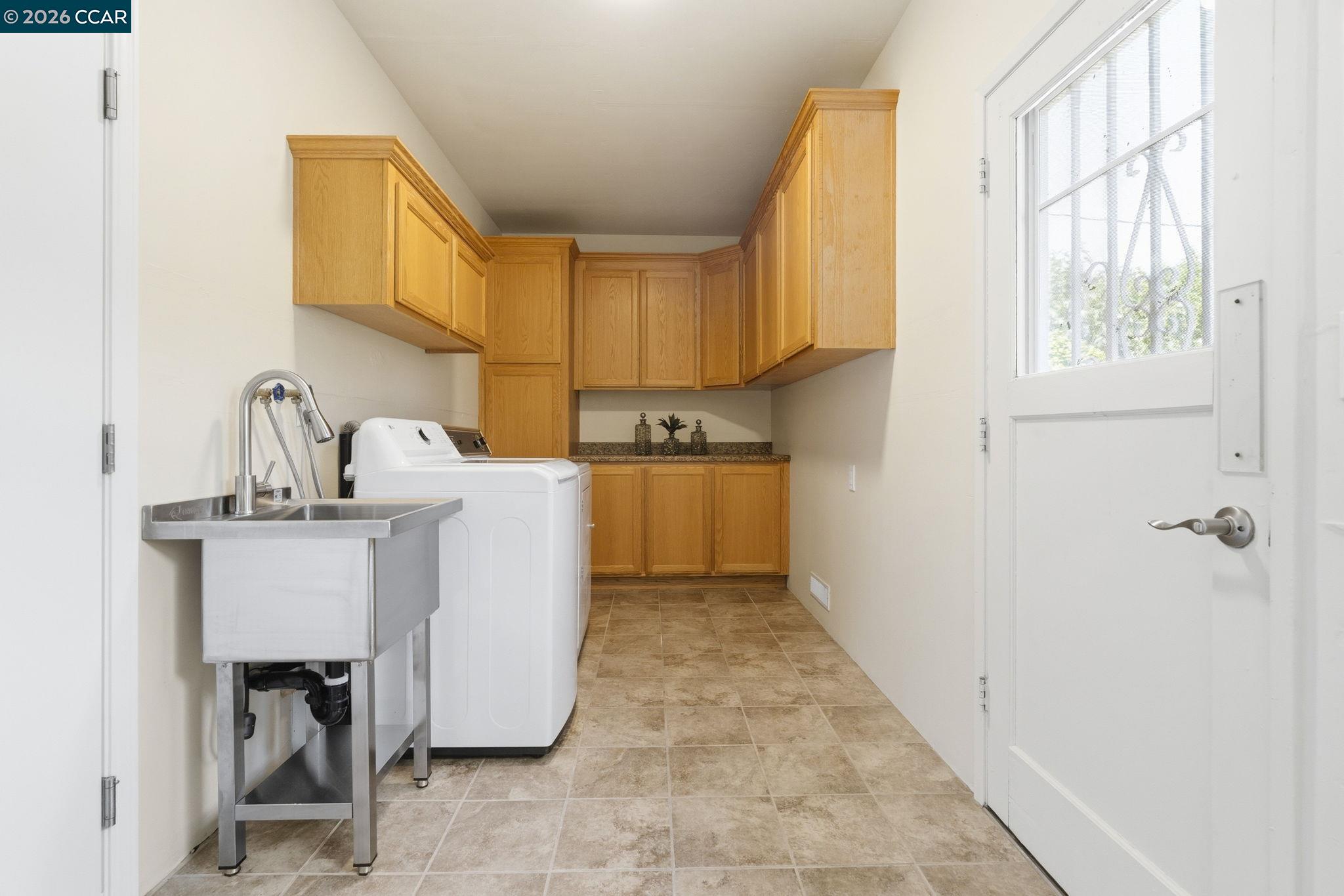 1748 Elmhurst Lane Concord, CA 94521 - Photo 39 of 60