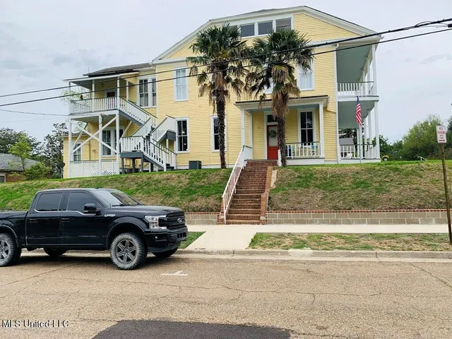 $798,000 | 1116 Main Street, Natchez, MS 39120