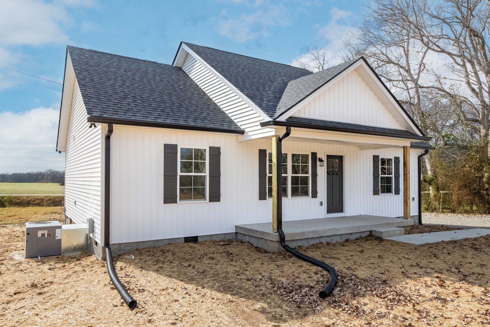 7 Orchard Cemetery Road Petersburg, TN 37144 - Photo 3 of 53 a front view of a house with a yard