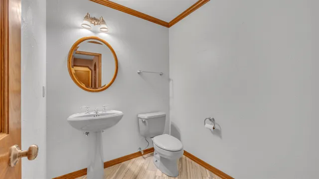 $579,900 | 909 Country Club Lane, Fond du Lac, WI 54935