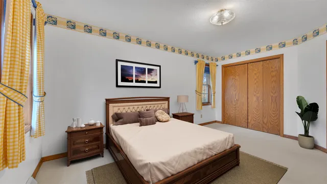 $579,900 | 909 Country Club Lane, Fond du Lac, WI 54935