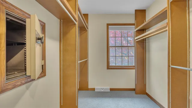 $579,900 | 909 Country Club Lane, Fond du Lac, WI 54935