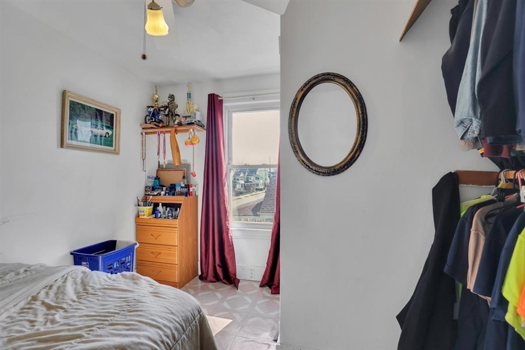 78 Governor Street Springfield, MA 01104 - Photo 16 of 31