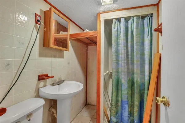 $275,000 | 78 Governor Street, Springfield, MA 01104