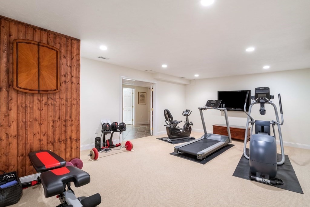 16 Falcon Ridge Drive Hopkinton, MA 01748 - Photo 33 of 41 Gallery Image 33