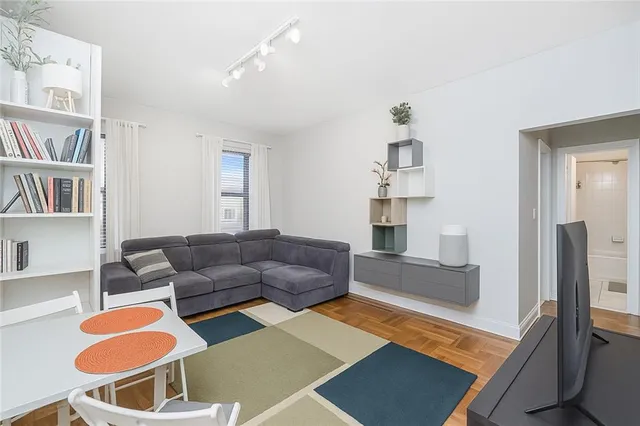 $330,000 | 325 Marine Avenue, Unit B9 | Bay Ridge