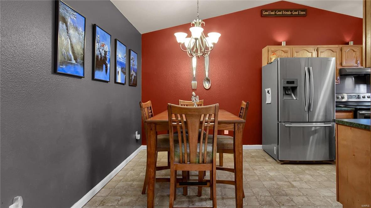 2110 Streamview Court O'Fallon, IL 62269 - Photo 8 of 24 Gallery Image 8
