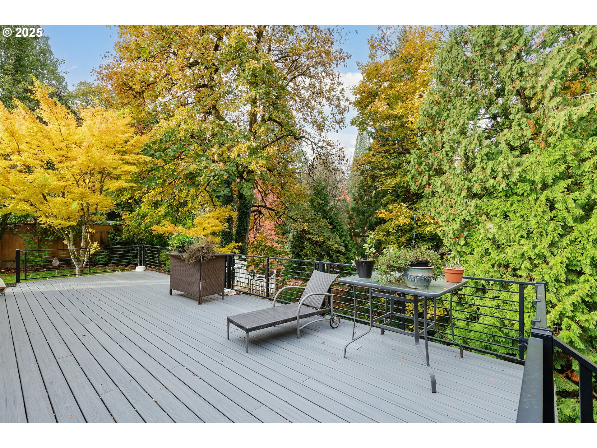 2573 Southeast Morlan Way Gresham, OR 97080 - Photo 44 of 47 a view of outdoor space and patio