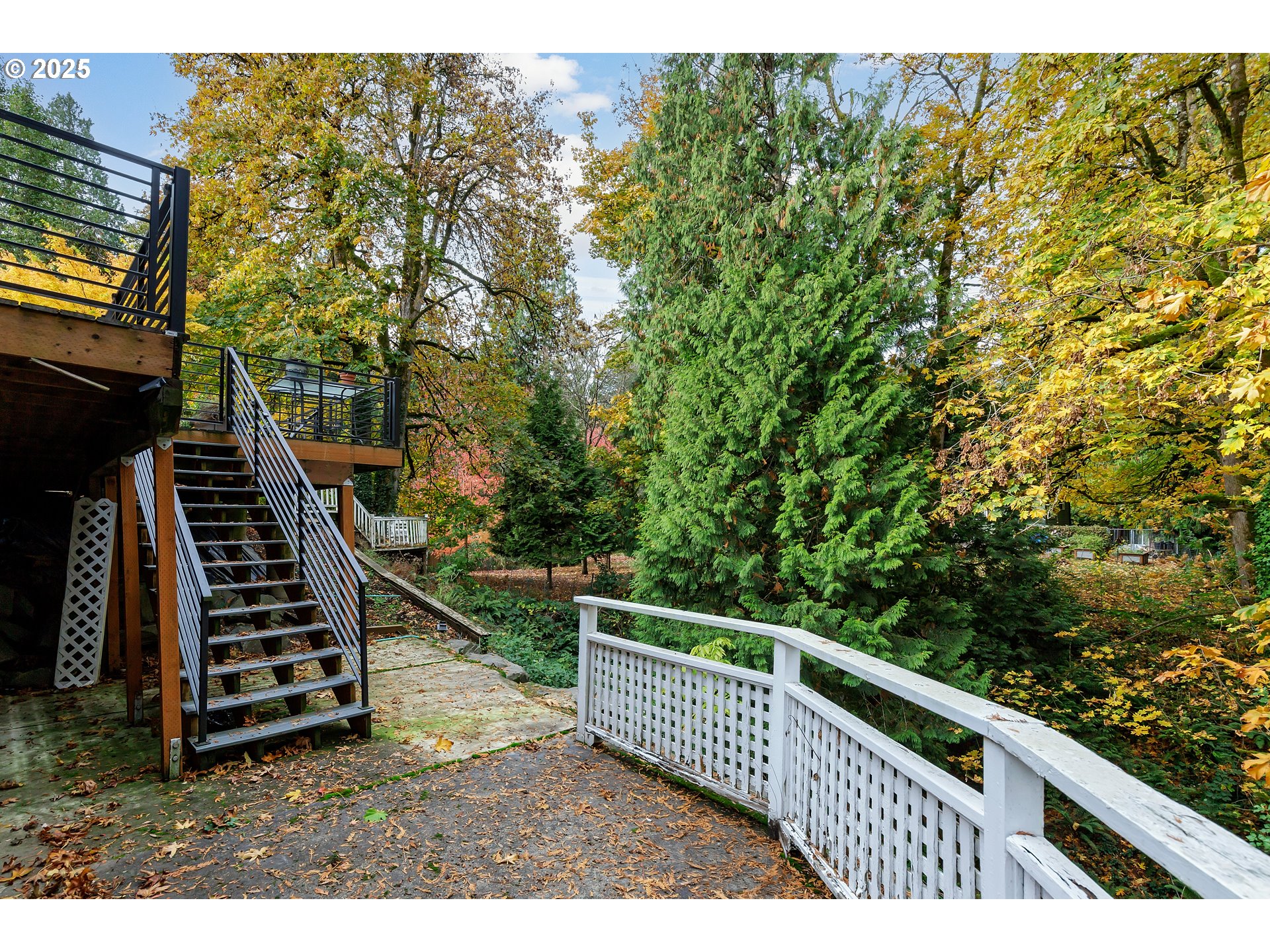 2573 Southeast Morlan Way Gresham, OR 97080 - Photo 46 of 47 a view of stairs and trees