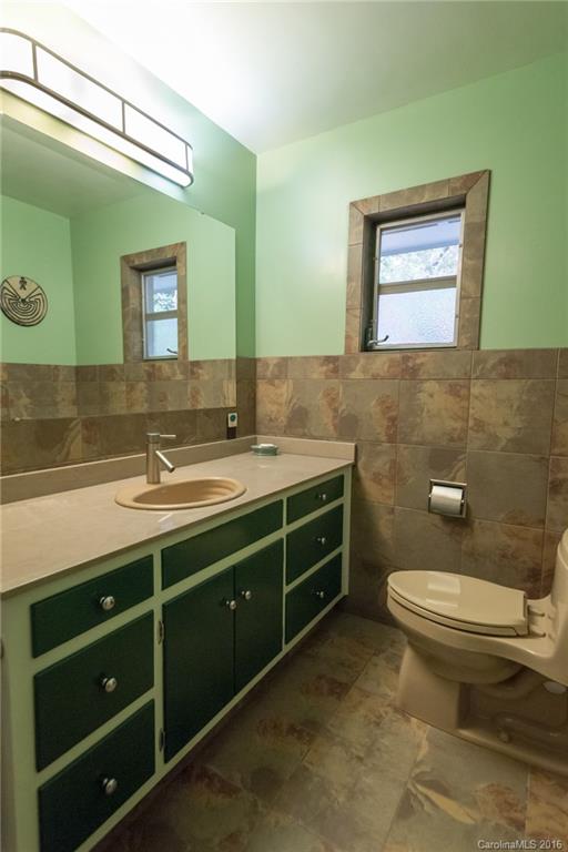 300 Balsam Road Hendersonville, NC 28792 - Photo 11 of 16 Gallery Image 11