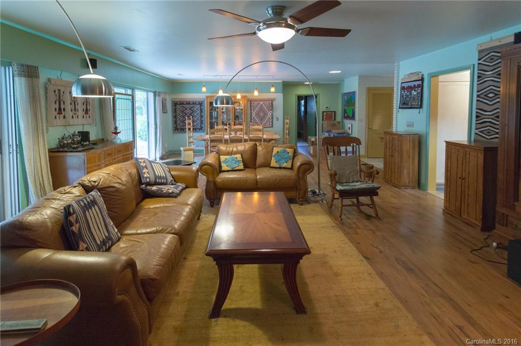 300 Balsam Road Hendersonville, NC 28792 - Photo 9 of 16 Gallery Image 9