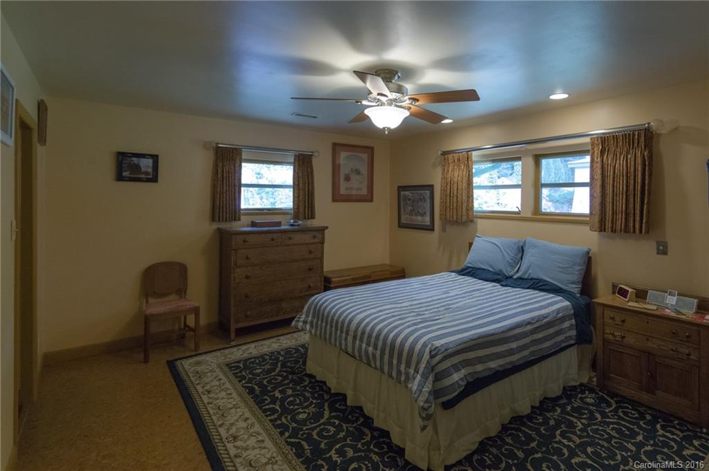 300 Balsam Road Hendersonville, NC 28792 - Photo 10 of 16 Gallery Image 10