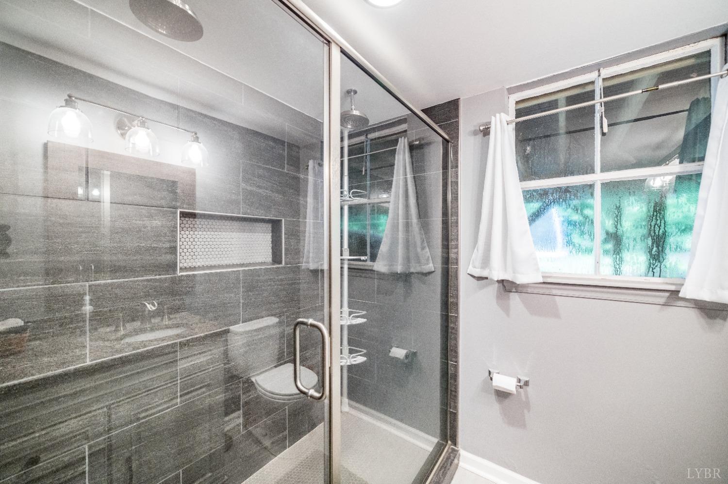 1129 Rugby Road Lynchburg, VA 24503 - Photo 45 of 56 Gallery Image 45