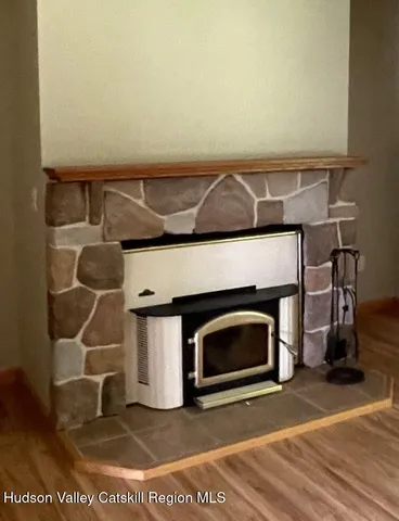 $875,000 | 18 Jomar Lane, Olivebridge, NY 12461