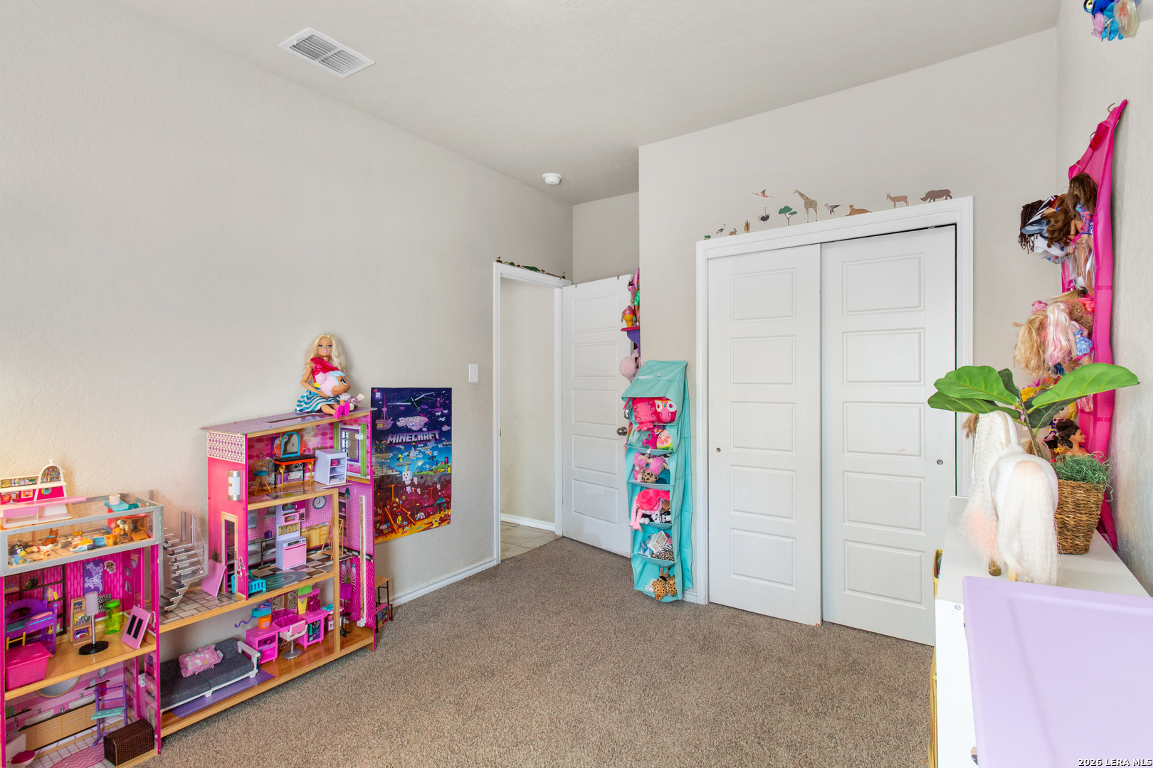 5919 Poolside Park Converse, TX 78109 - Photo 12 of 25 a play room with toys