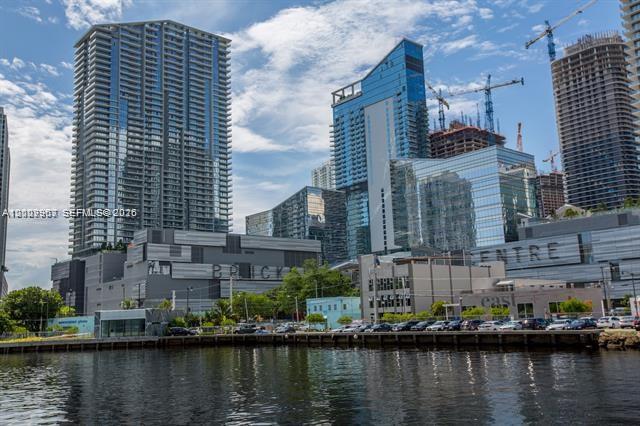 68 Southeast 6th Street, Unit 3210 Miami, FL 33131 - Photo 1 of 23