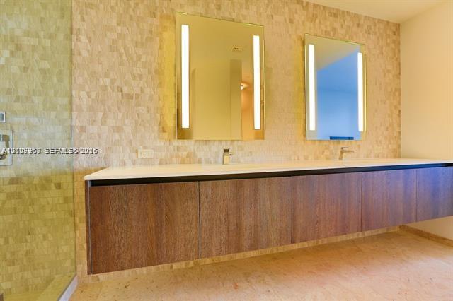 68 Southeast 6th Street, Unit 3210 Miami, FL 33131 - Photo 11 of 23