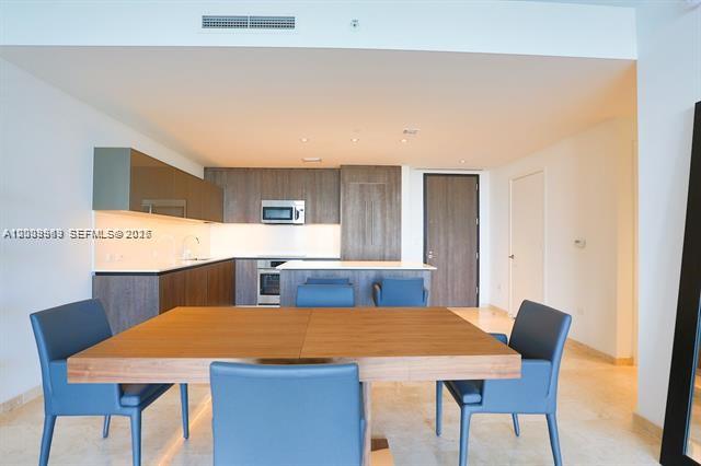 68 Southeast 6th Street, Unit 3210 Miami, FL 33131 - Photo 14 of 23