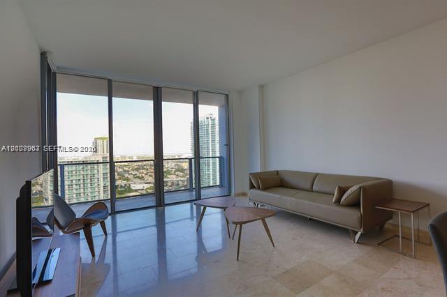 68 Southeast 6th Street, Unit 3210 Miami, FL 33131 - Photo 5 of 23